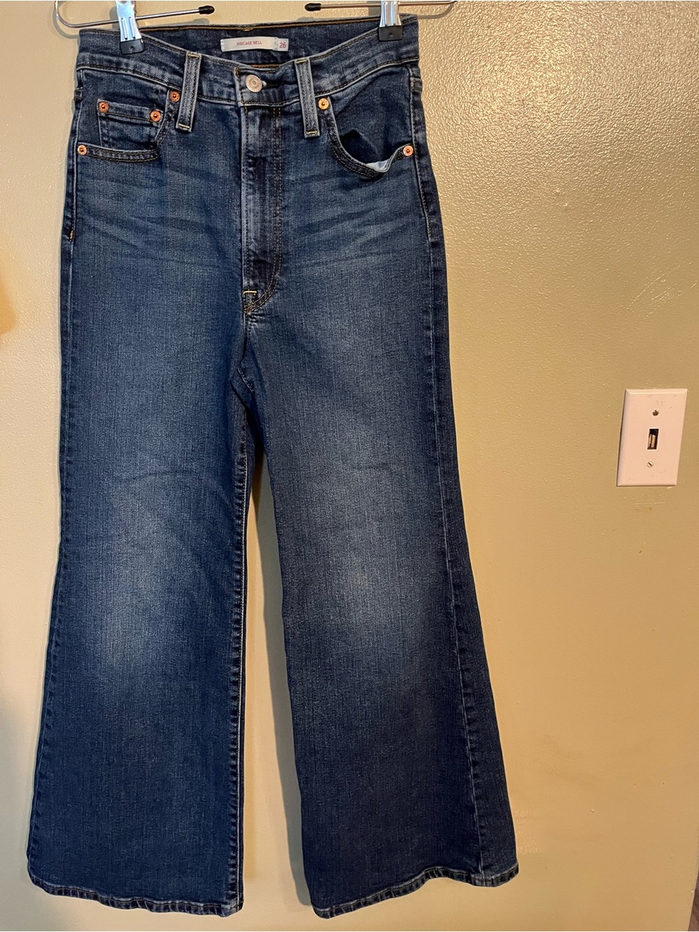 Levi’s Ribcage Bell High-Rise Wide Leg Dark Wash Jeans 26